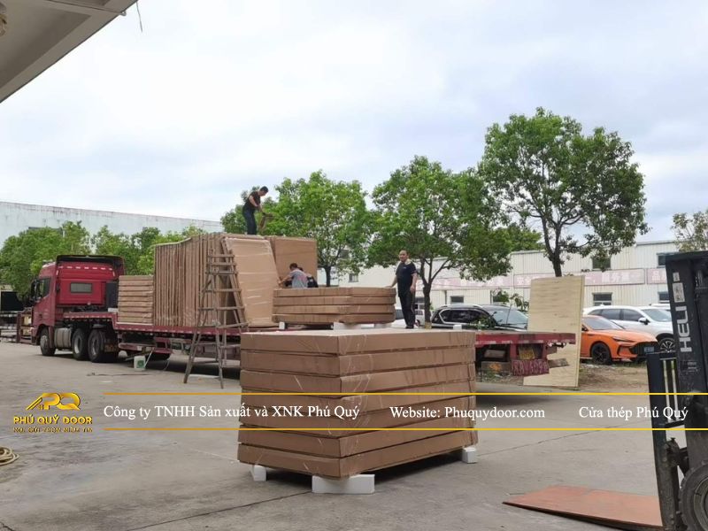 cửa chính 1 cánh nhập khẩu giá rẻ