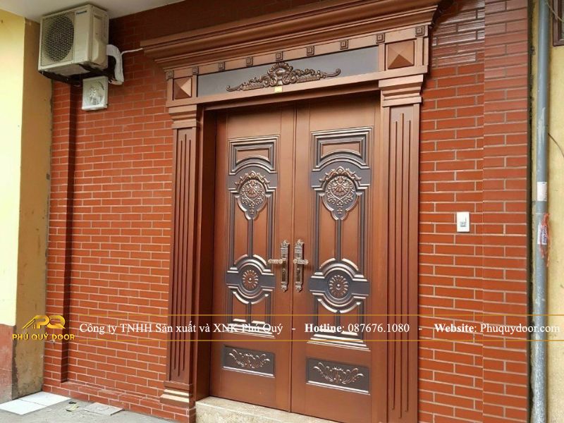 Mẫu cửa thép vân gỗ 2 cánh đều Phú Quý Door